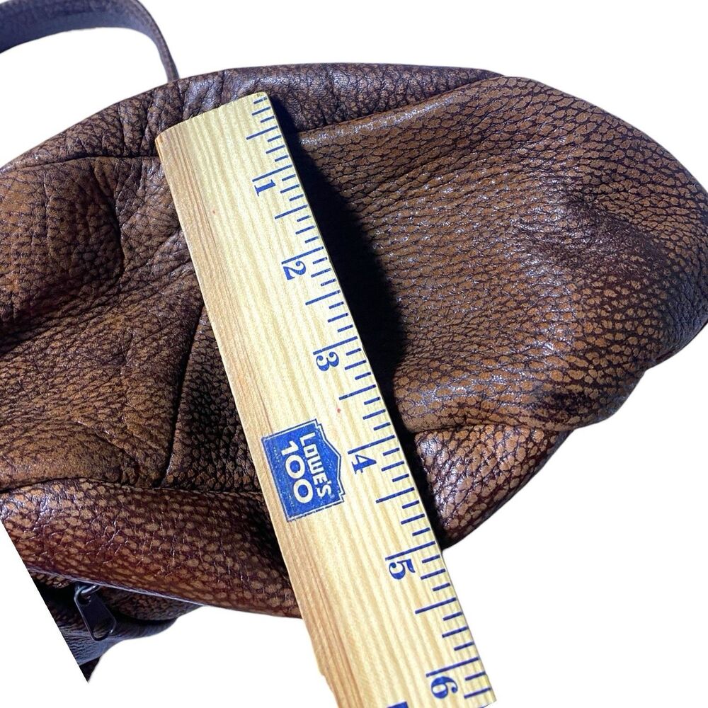 VTG Brown Pebbled Leather Teardrop Sling Bag Crossbody Backpack Multi-Pocket - Picture 12 of 12